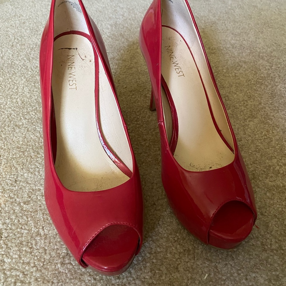 Size 8 Nine West Red Heel